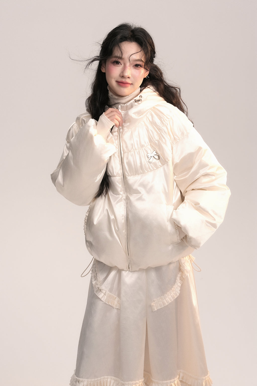 Hooded Silk Texture Pleated Down Jacket AOO0044