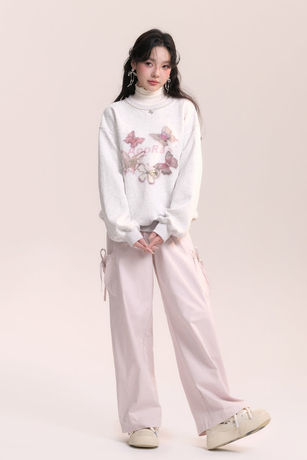 Pearl Necklace Design Butterfly Pattern Sweat Top AOO0035