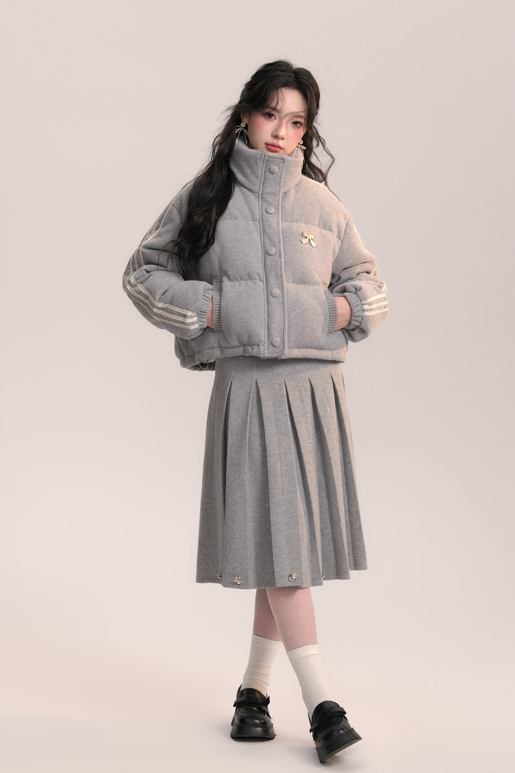 Soft Light Ballet Style Gray Knitted Down Jacket AOO0047