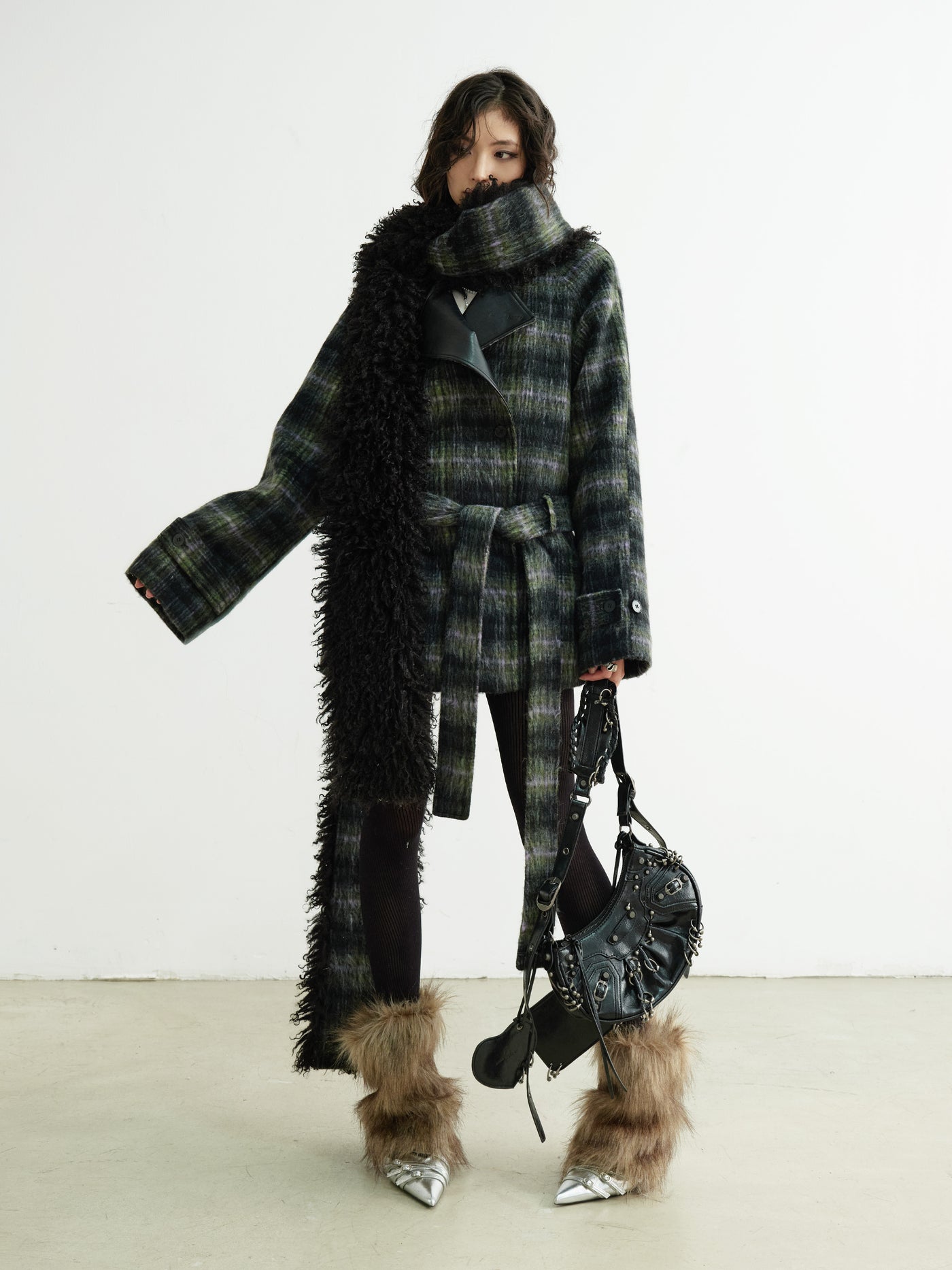 Retro Super Long Fur Scarf Plaid Coat JNY0204