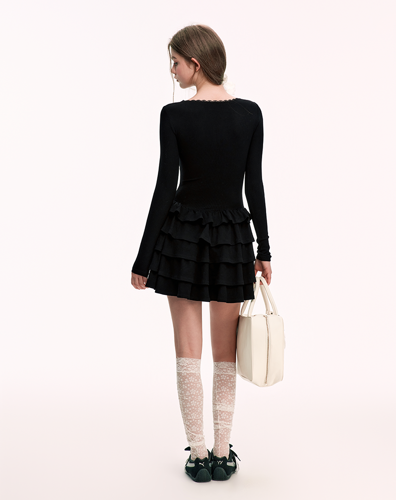 V-neck Long-sleeved Knitted Cake Dress WOO0151