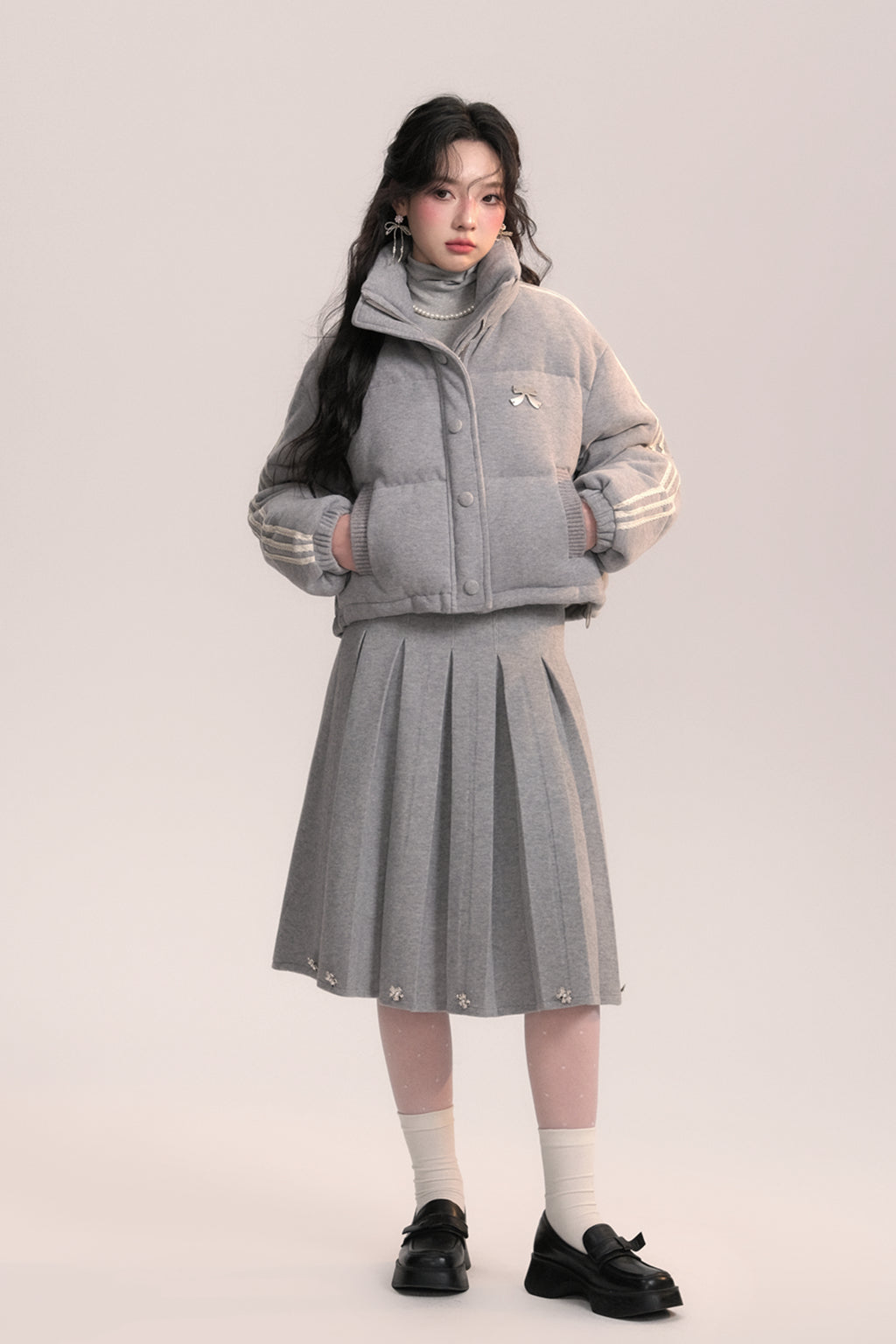 Soft Light Ballet Style Gray Knitted Down Jacket AOO0047