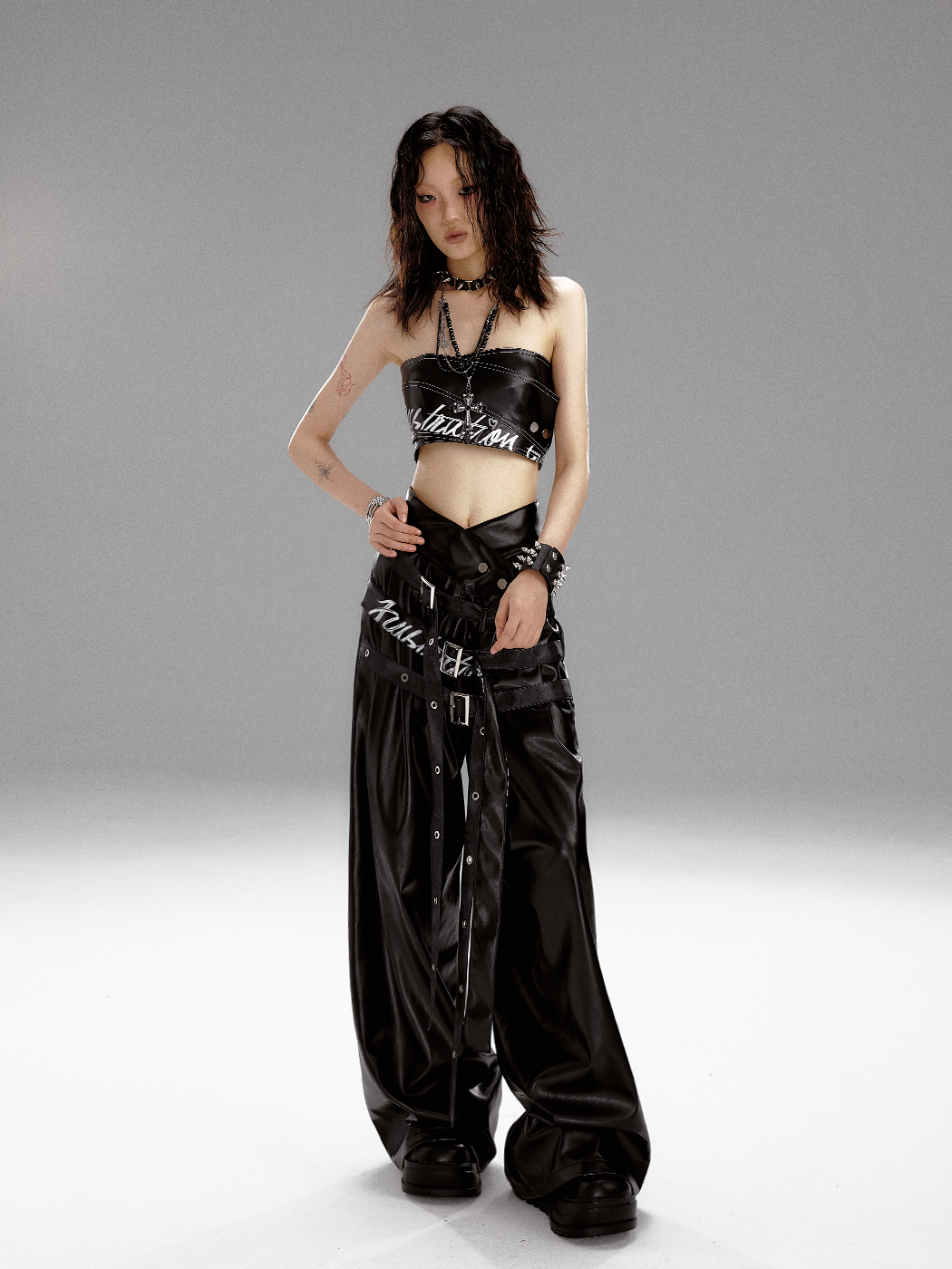 Punk Draped V-Shaped High Waist Graffiti Print Black Leather Belt Pants FRU0056