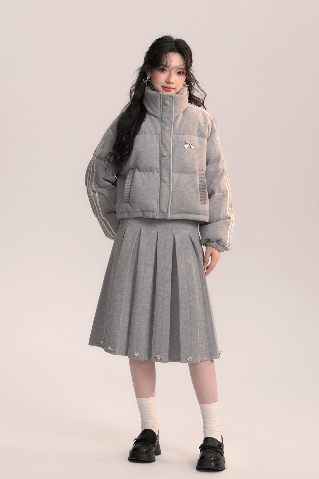 Soft Light Ballet Style Gray Knitted Down Jacket AOO0047