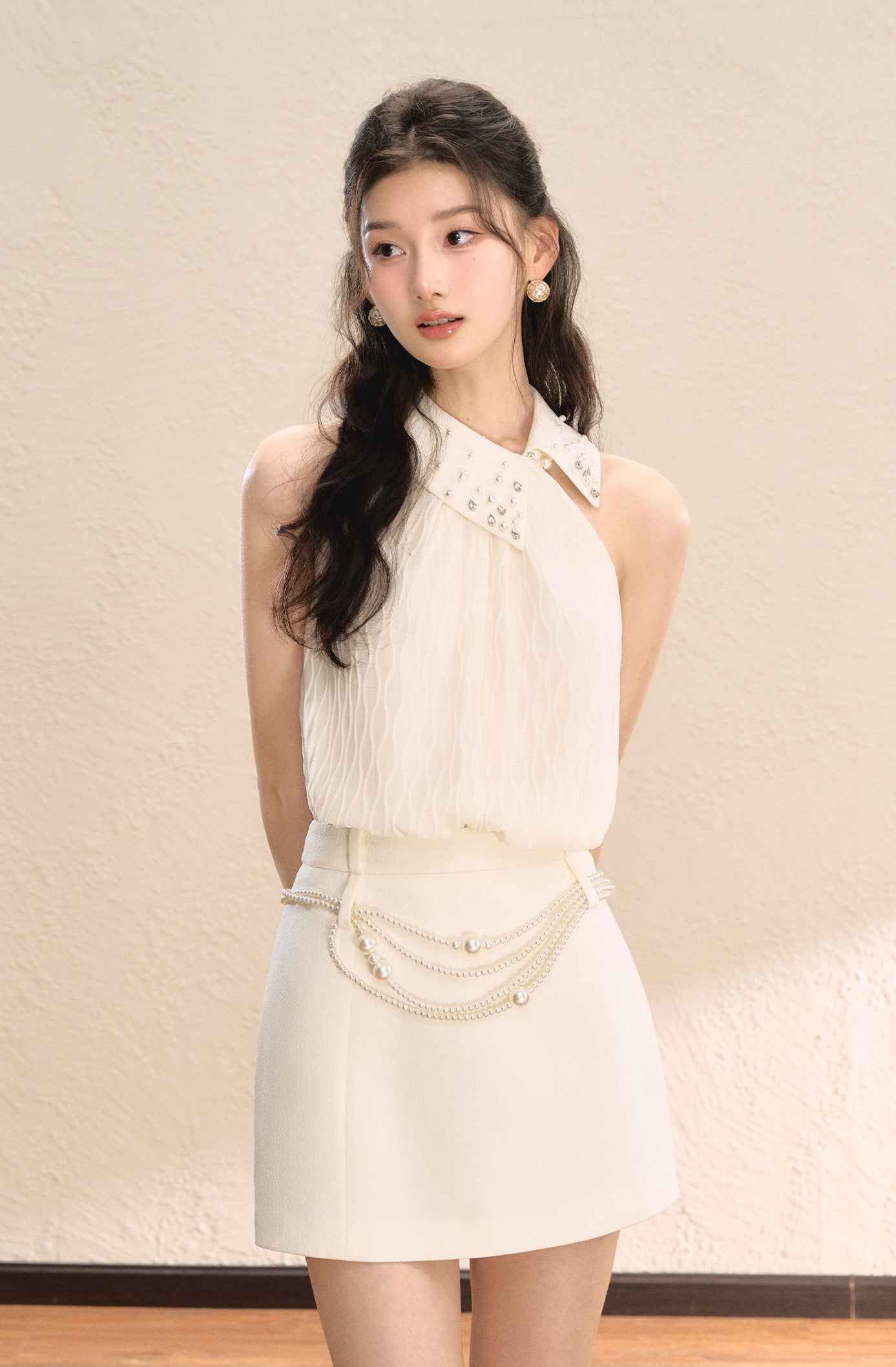 White Irregular Design Sleeveless Halter Neck Shirt OSH0053