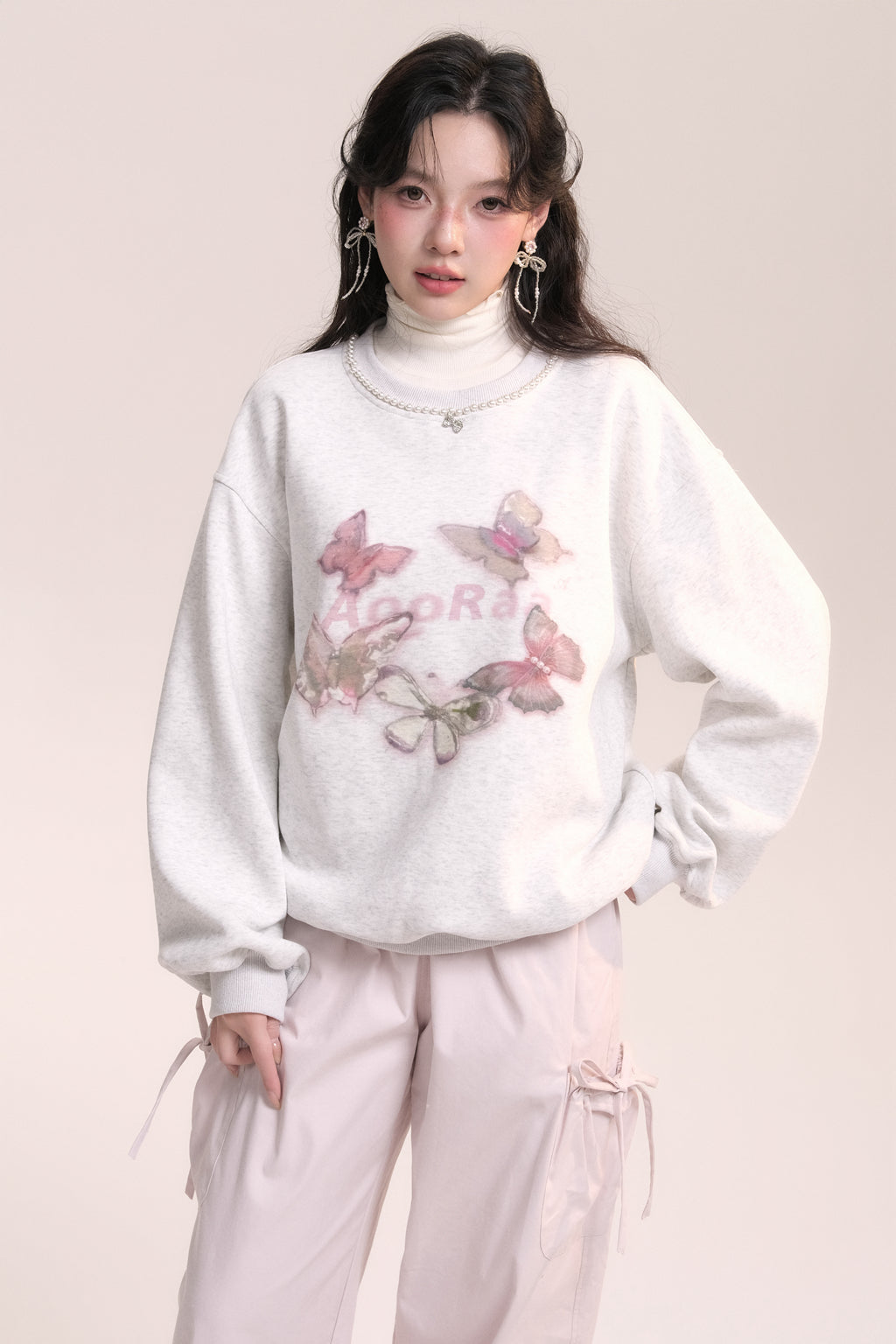 Pearl Necklace Design Butterfly Pattern Sweat Top AOO0035