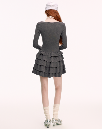 V-neck Long-sleeved Knitted Cake Dress WOO0151