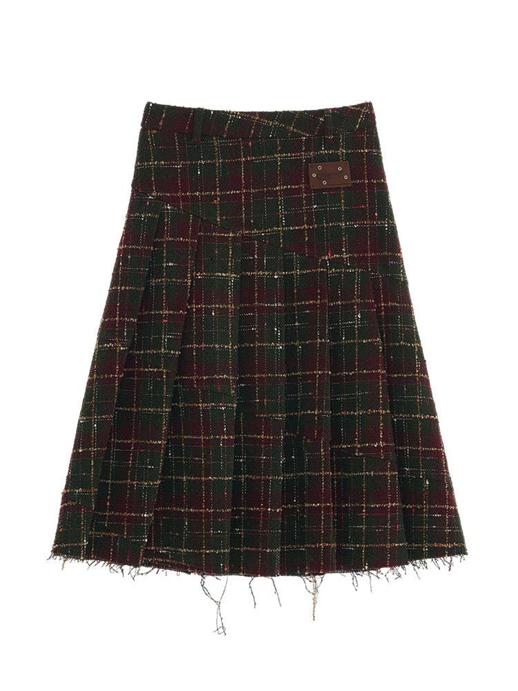 Long pleated skirt with Christmas-colored check pattern MAM0053