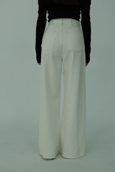 High-waisted Loose Drape White Straight Jeans SNT0027