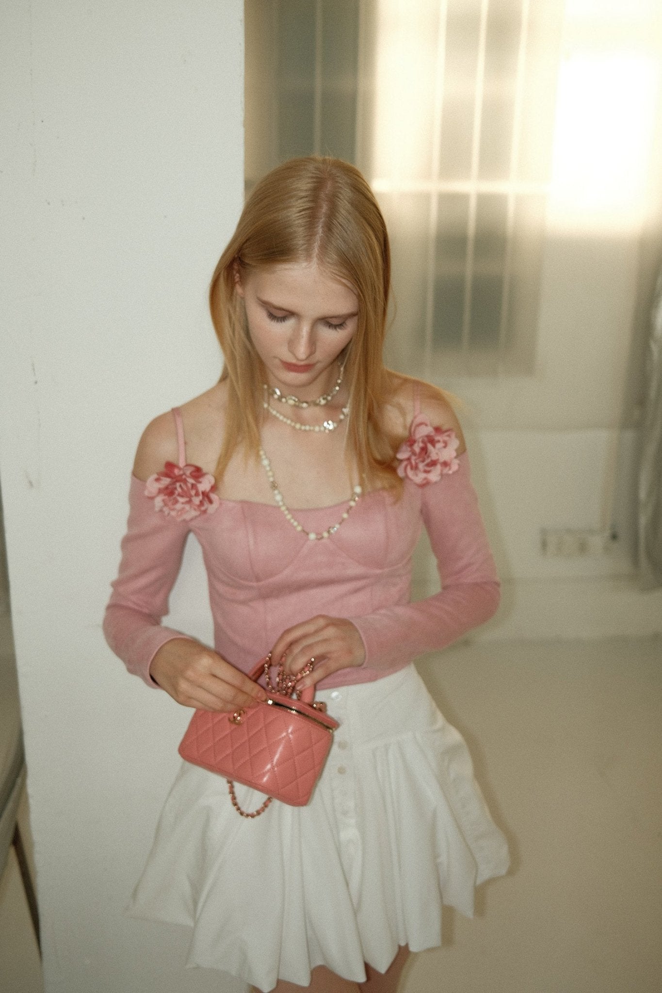 Pink Flower Off-shoulder Slim Long-sleeved Top SNT0030