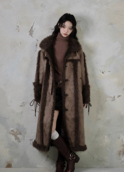 Long thick coat with belt and fur design SAL0014