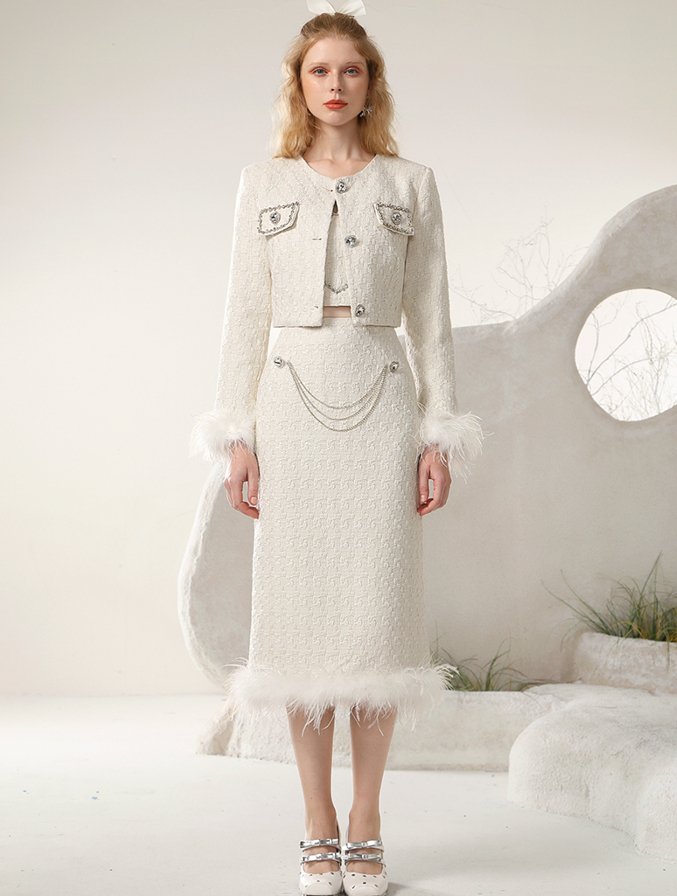 Tweed jacket with long fur sleeves & hem fur skirt with chain CHE0014