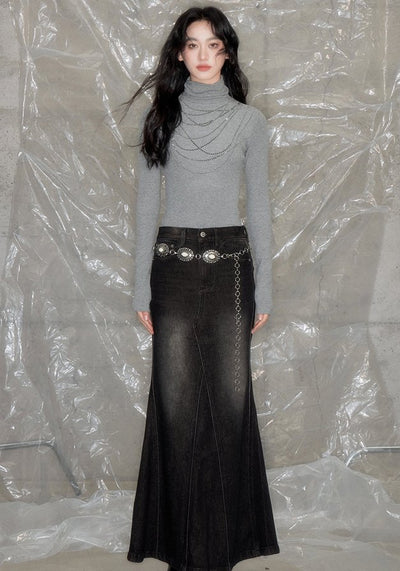 Turtleneck slim knit top with multi-layered chain necklace design DID0073