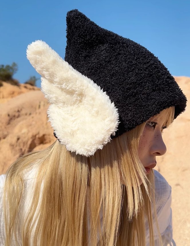 Angel Wings Small Pointy Knitted Hat CFI0025