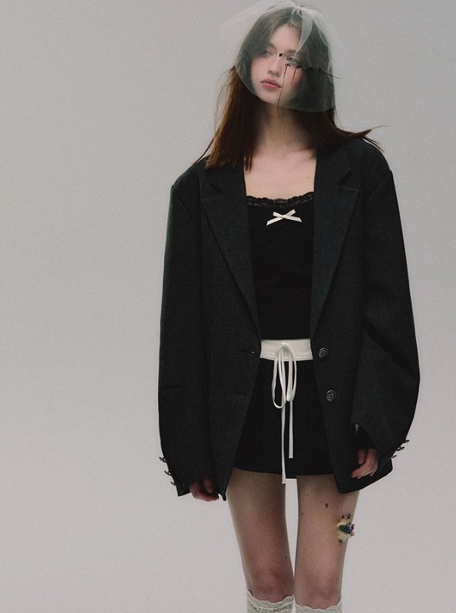 Black Versatile Low-Rise Contrasting Pleated Skirt OAK0110