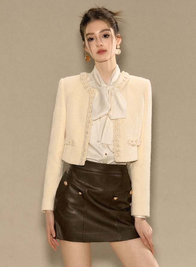 Collarless Short Elegant Jacket with Chain Decoration Design OSH0009