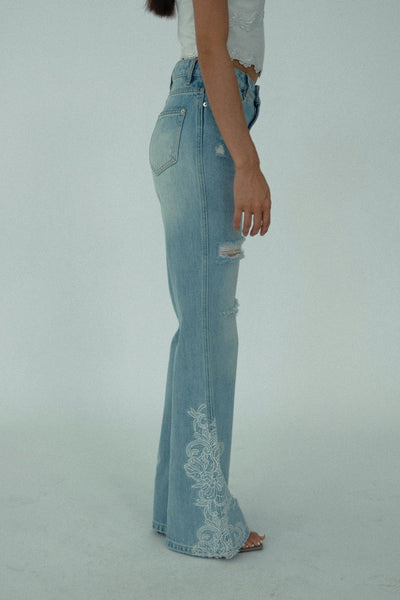 Lace Decoration Blue High-waisted Slim fit Ripped Micro-flared Jeans SNT0001